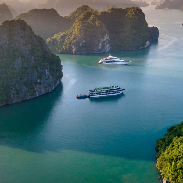 travel-ha-long-bay-1